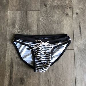 Dietz stripe swim briefs